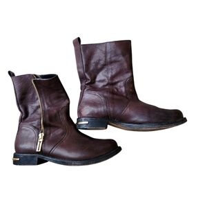 Tory Burch Brown Elyse 20MM Bootie Size 6